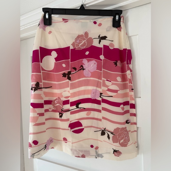 Bisou Bisou Dresses & Skirts - Bisou Bisou Pink and Cream Floral A-Line Skirt